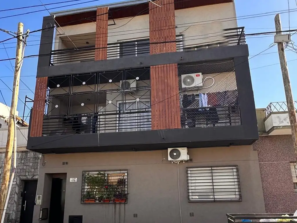 Monoambiente con balcon en Avellaneda