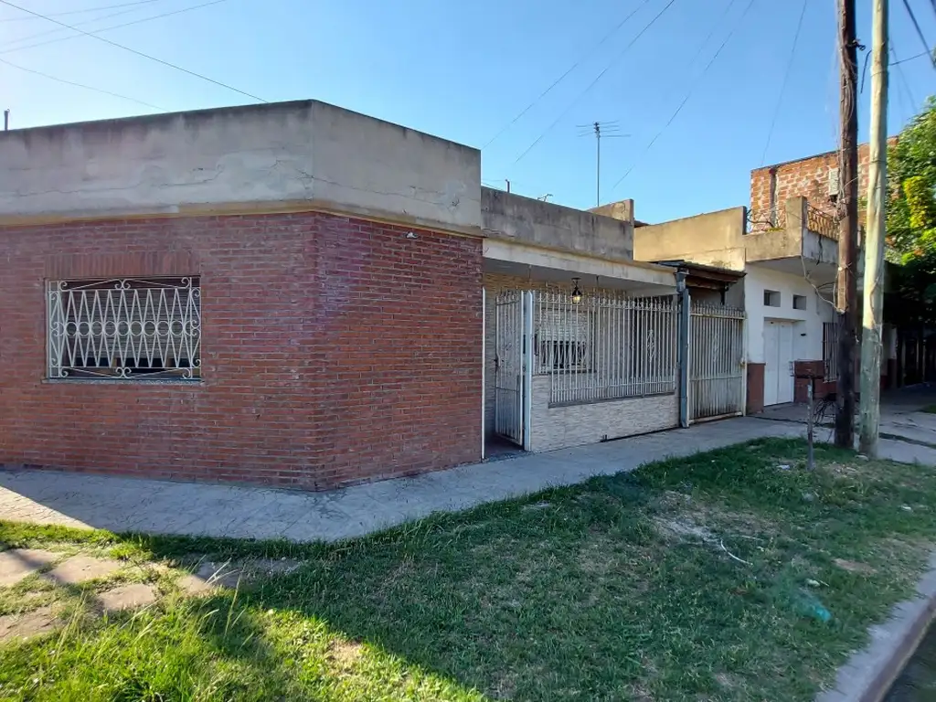 VENTA MORON CASA - CASTELAR