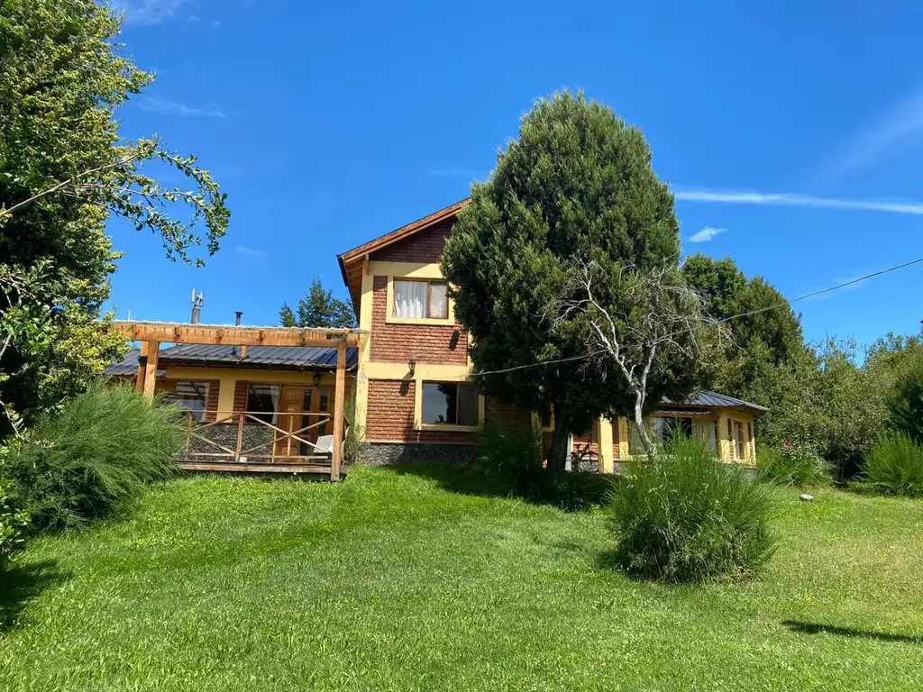 COMPLEJO EN VENTA 1 HA. TREVELIN - CHUBUT