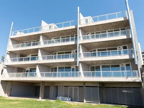 Pedro Tuella Bis 900, Piso 1