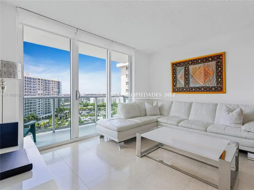 Departamento en Venta 2 dormitorios en HOLLYWOOD BEACH CONDO