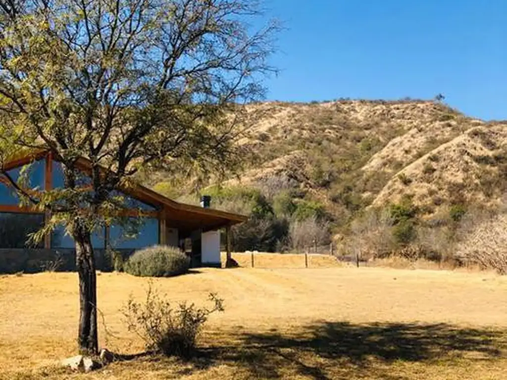 EXCLUSIVO LOTE CON EXCELENTE UBICACION Y VISTA