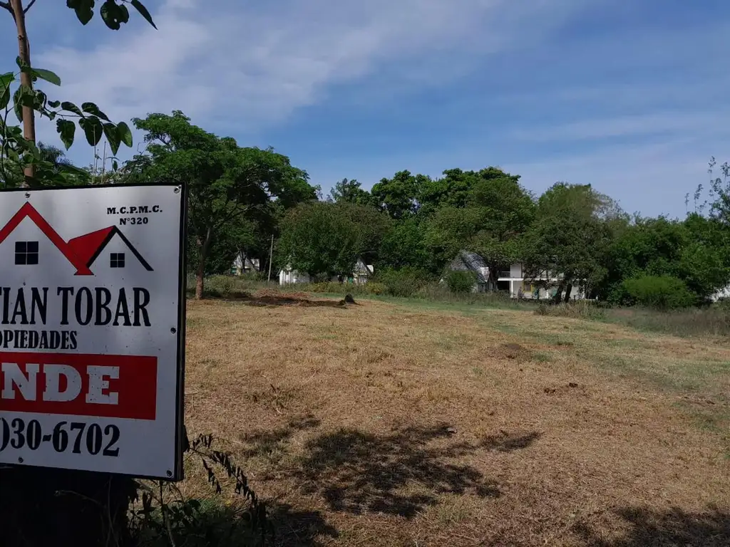 VENDO EXCEPCIONAL TERRENO A 50 METROS DEL RÍO EN ZONA DE QUI