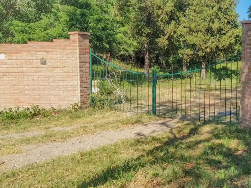 SE VENDE LOTE CON BAJADA A RIO ANISACATE