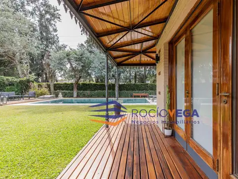 Casa en Venta con cochera