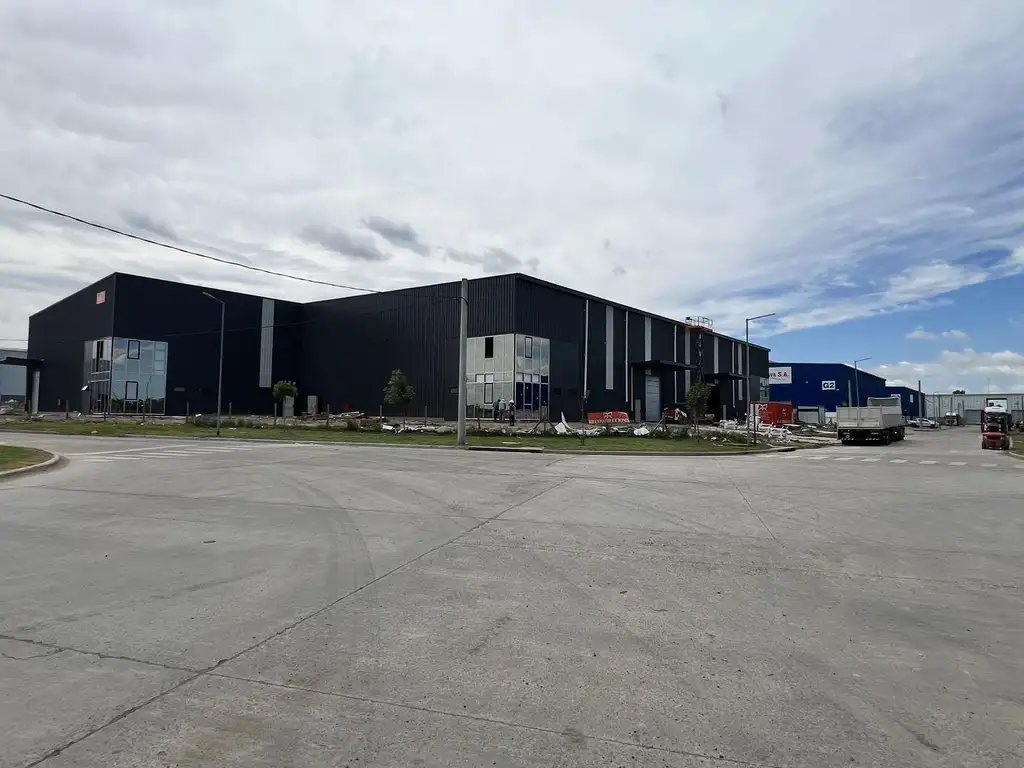 Alquiler Nave Industrial en San Martin a estrenar AAA 1500m2