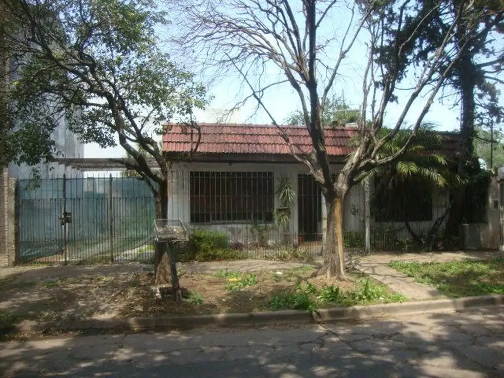 Casa - Venta - Argentina, Tres de Febrero - ZARATE 5034