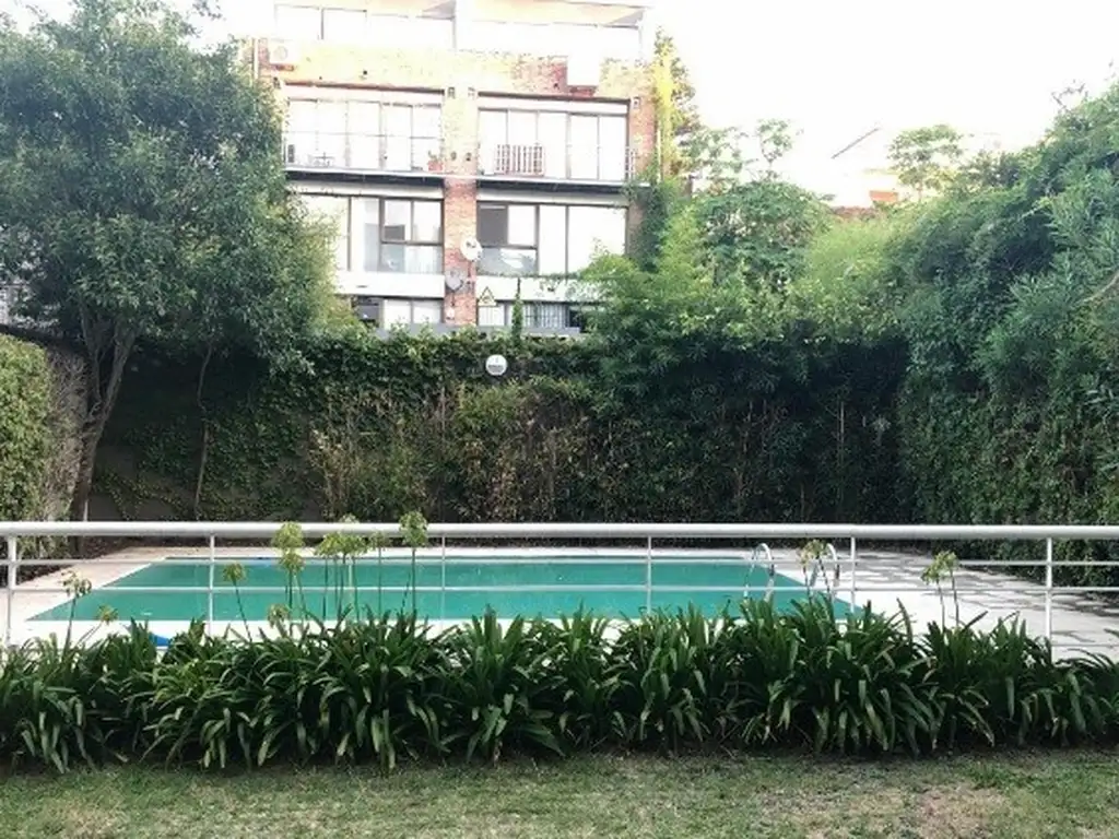 EXCELENTE SEMIPISO EN DUPLEX, C/ASCENSOR,Y PILETA, 3 AMB, CON TERRAZA,/PARRILLA., BAJAS EXPENSAS