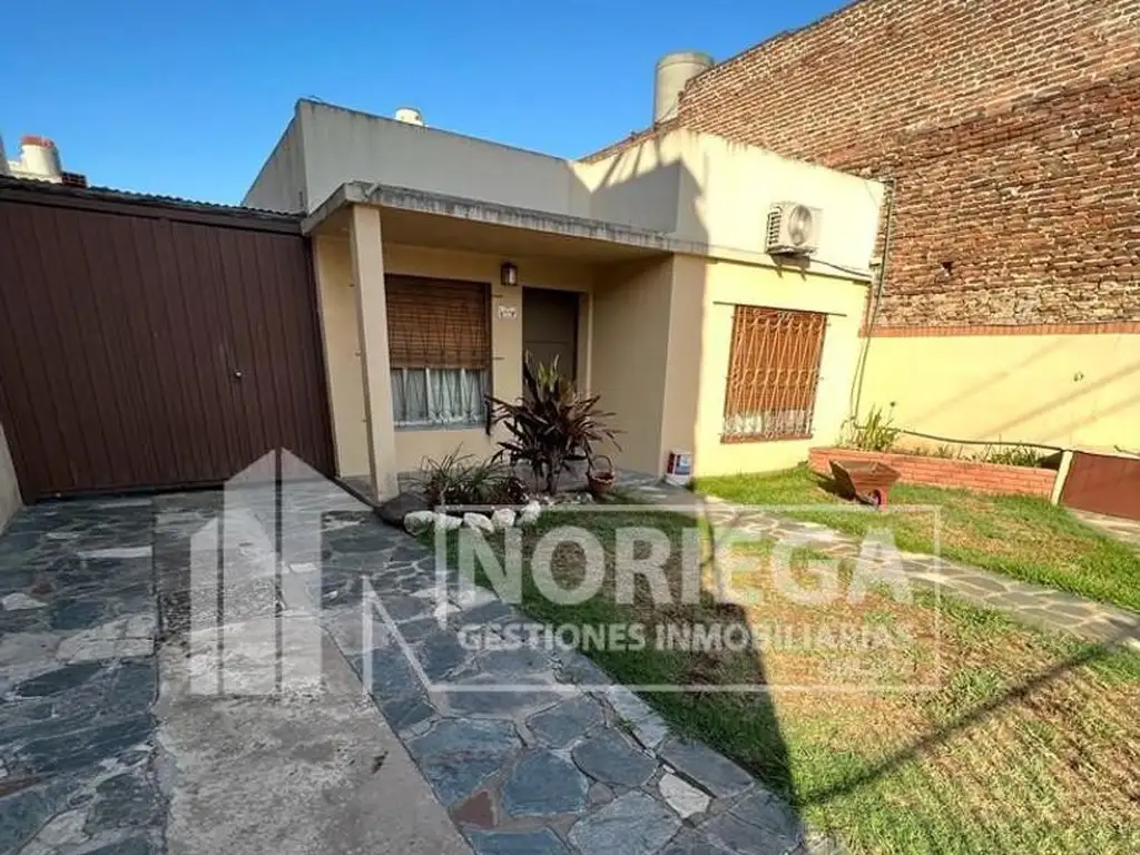 SE VENDE HERMOSA CASA EN SAN MARTIN