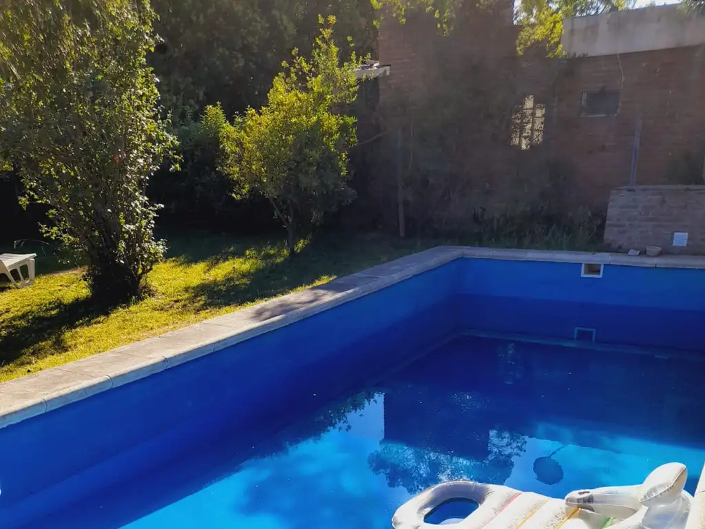 VENTA CASA CON PILETA EN ANDINO