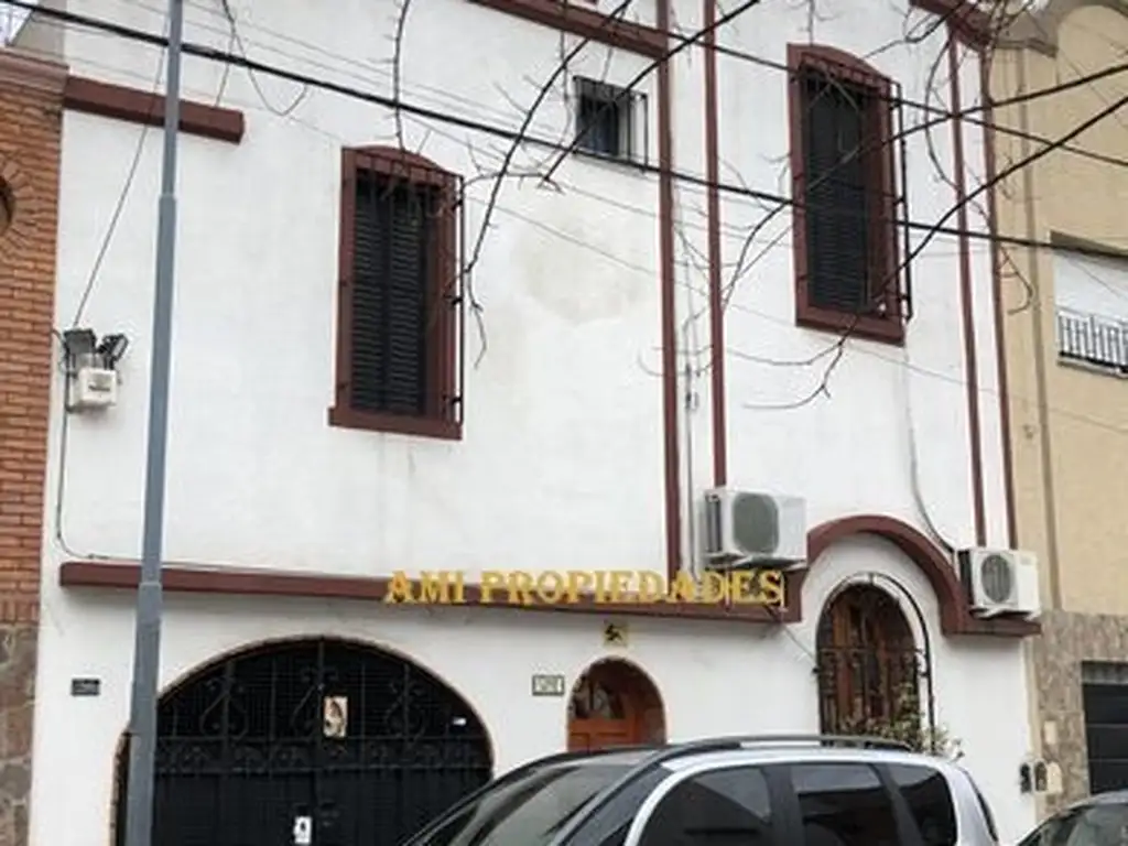 Casa con cochera