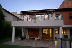 Libertador al Rio - Muy linda casa sobre Jose C Paz en Acassuso