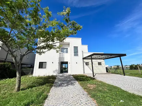 Casa en venta en San Matías a la Laguna