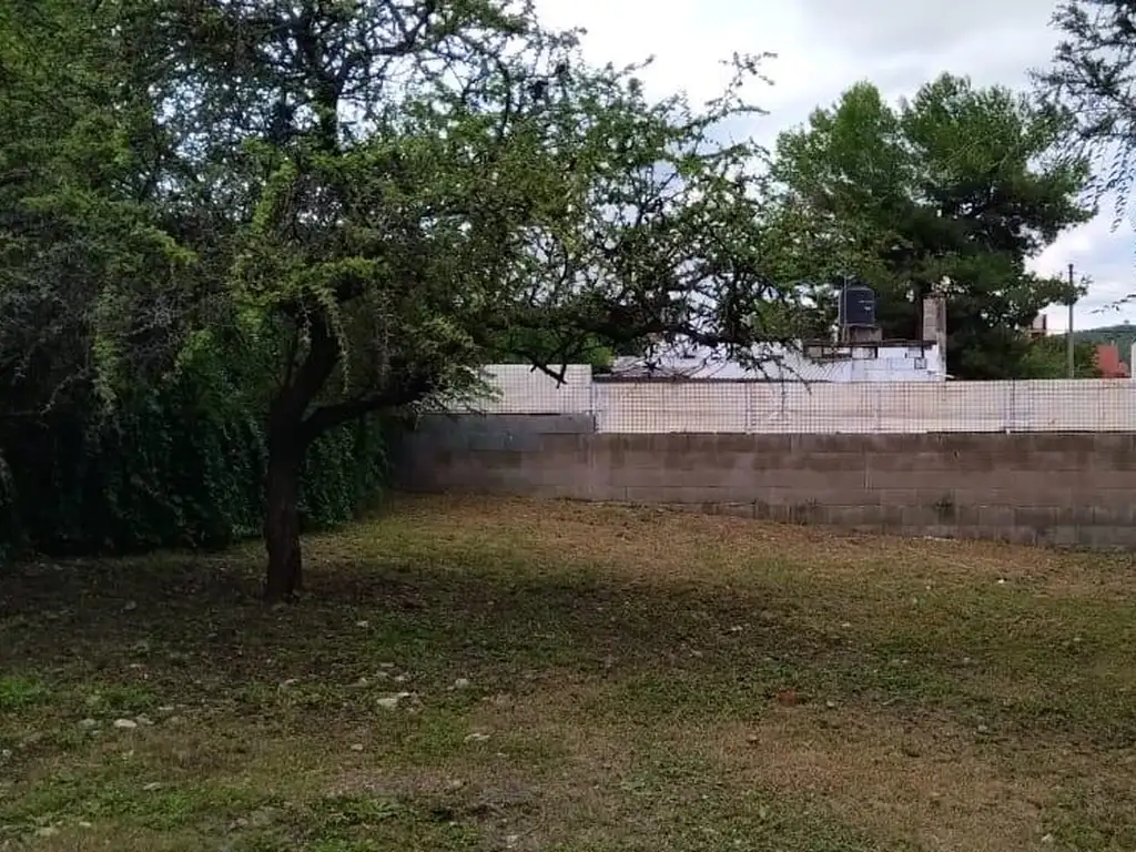 Vendo terreno 300 m2 con inicio de Obra - B° Villa sol en Salsipuedes. Cba