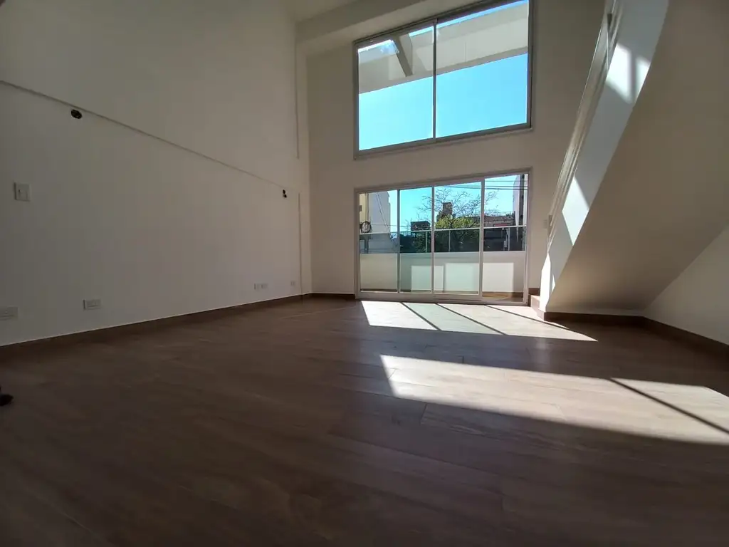 EXCLUSIVO DPTO EN DUPLEX A ESTRENAR CON COCHERA  DETALLES DE CATEGORIA Y AMENITIES