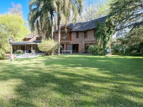 Venta Casa Country San Carlos 400 m² Lote 1900 m² Inmejorable parque con pileta