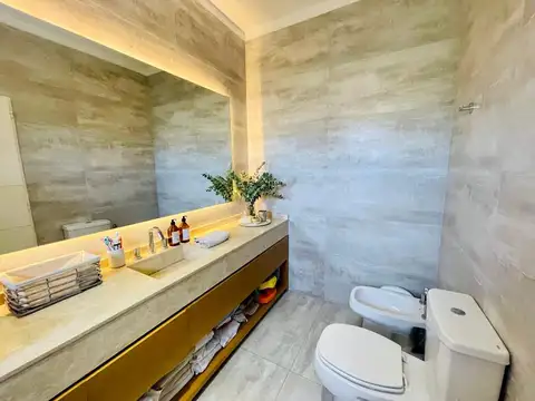 Casa en Venta con cochera