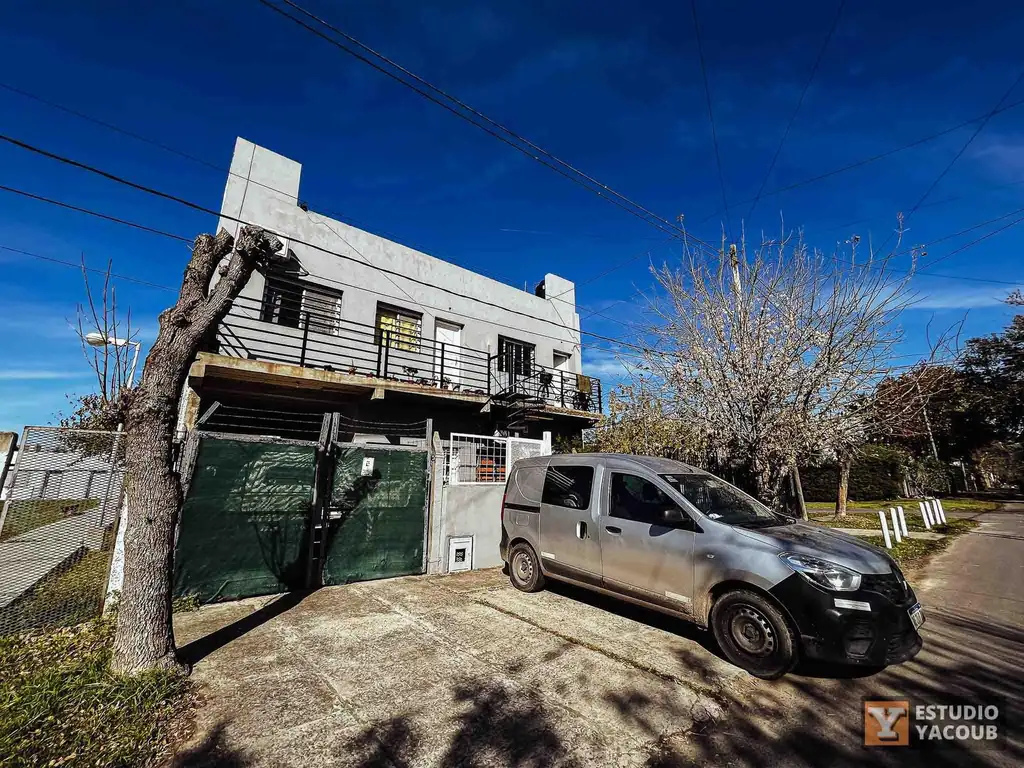 Casa en venta - 5 Dormitorios 5 Baños - Cochera - 495Mts2 - City Bell, La Plata