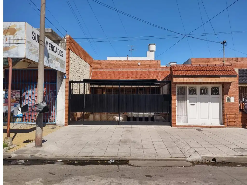 CASA EN VENTA - GERLI