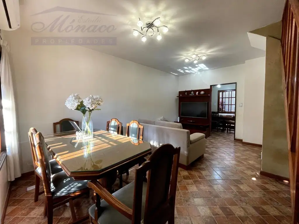 Oportunidad  Hermoso Duplex de 4 amb. con cochera y patio