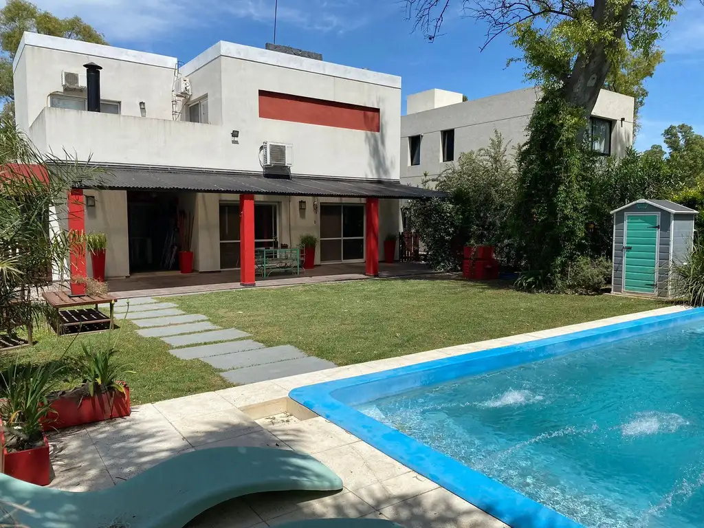 Casa en Alquiler en Alvarez del Bosque