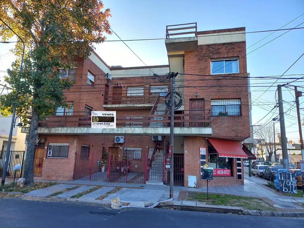 ZUFRIATEGUI 4005 - PH 2 AMBIENTES - VILLA MARTELLI - VENDE