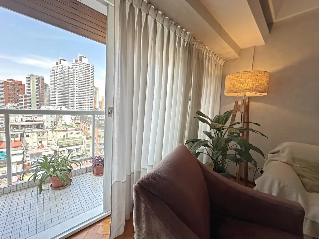 Departamento en Venta - 3 Amb. - 2 Baños - Cochera Fija y Cub. - Palermo