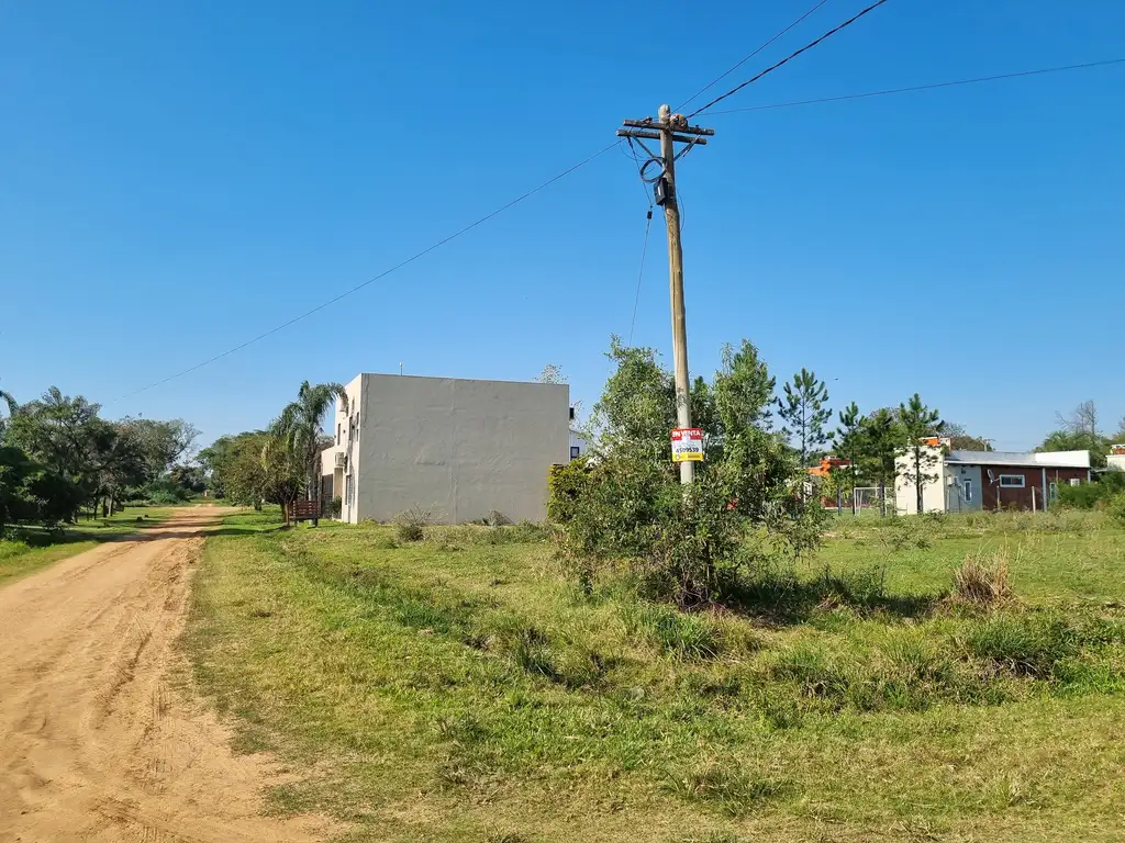 Terrenos a 350 metros de la playa en Paso de la Patria