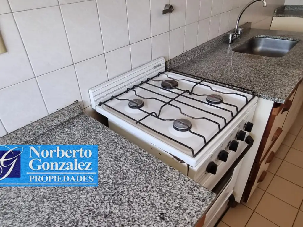 EN VENTA EN CIUDAD JARDIN DEPARTAMENTO DE 2 AMBIENTES EN 2DO PISO AL CONTRAFRENTE - FICHA 9420