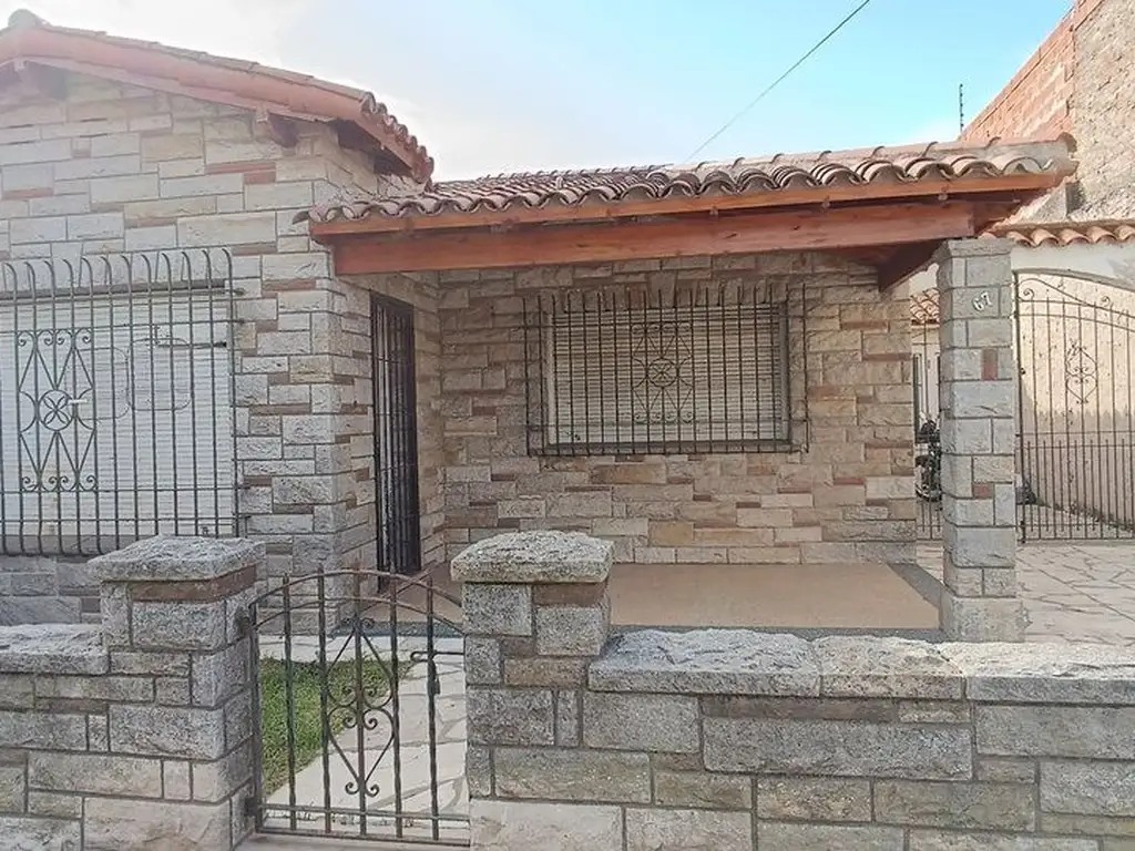 VENTA CASA 3 AMB COCH GALPÓN FONDO VERDE DON BOSCO