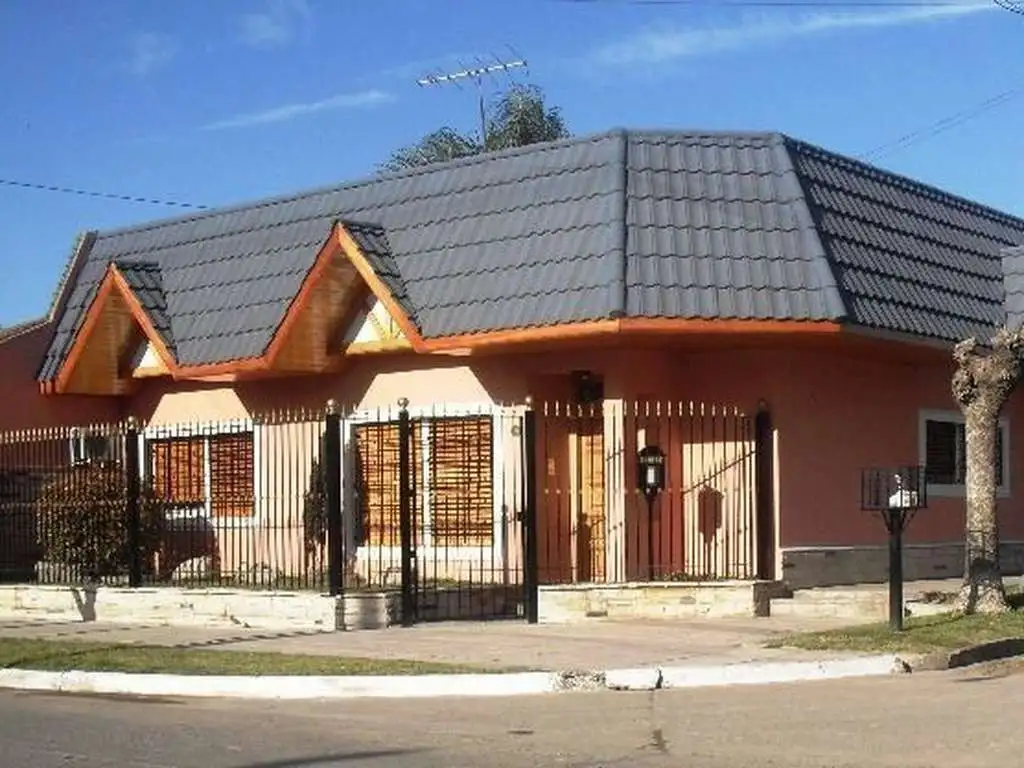 Hermoso chalet en alquiler, José C. Paz