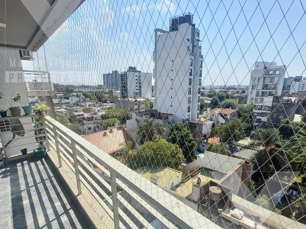 Dos ambientes con Balcón, super luminoso. En la mejor zona de Avellaneda.