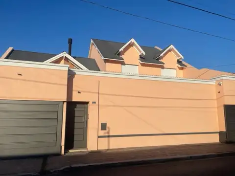 Casa en Venta en Ramos Mejia Sur - 5 ambientes