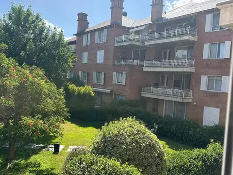 Departamento  en Alquiler en Jardines de San Isidro, San Isidro, G.B.A. Zona Norte