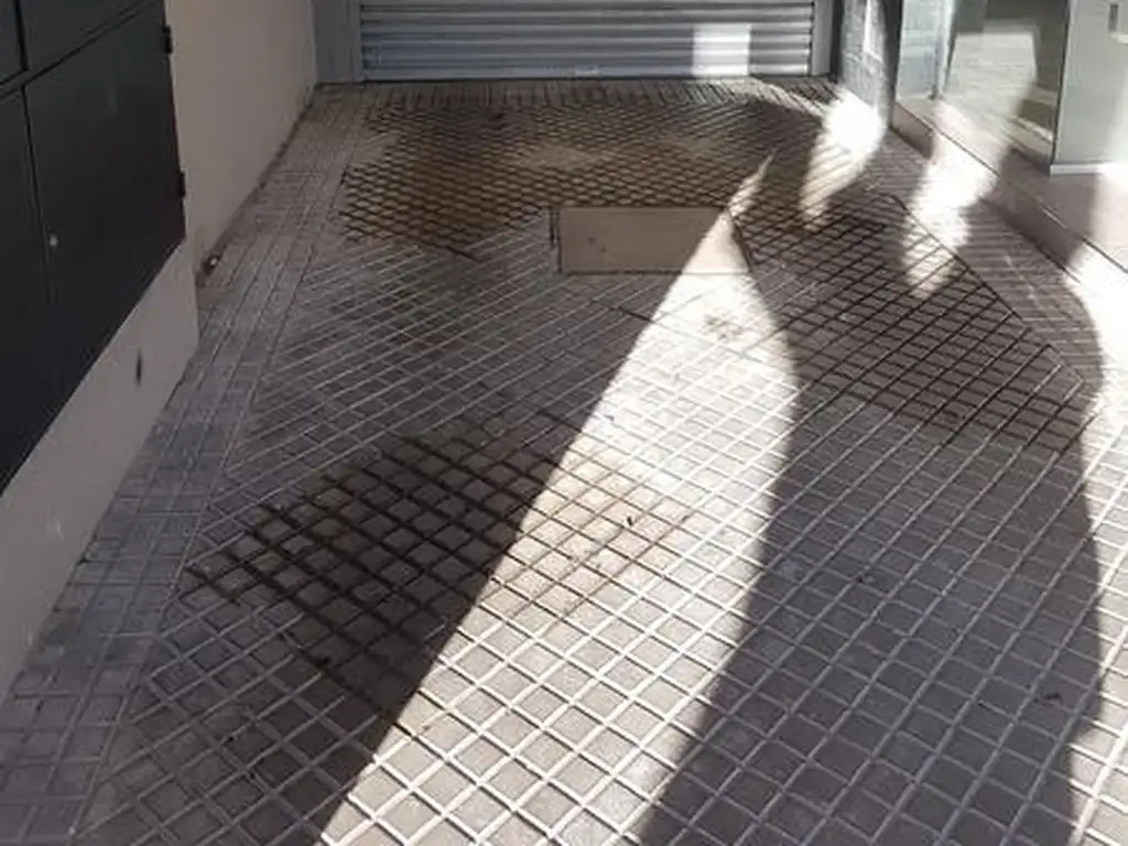 Cochera en venta -  A  solo 1 cuadra del Patio de la Madera! - Rosario