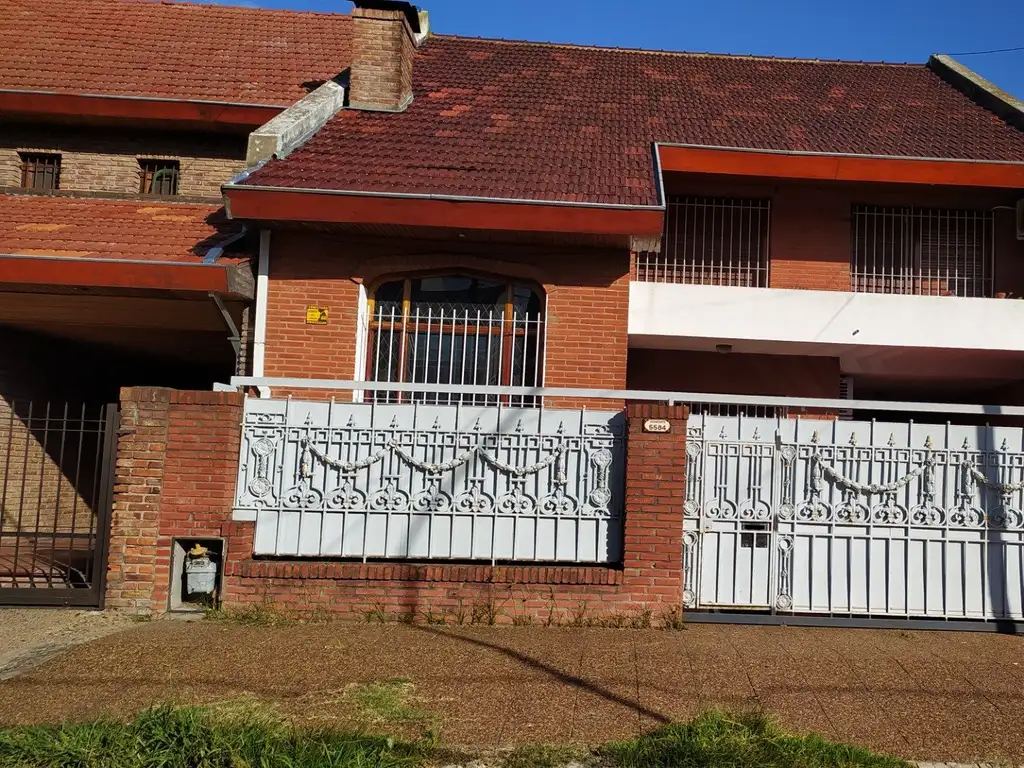 Viamonte 5584, Carapachay - Importante Casa en Venta