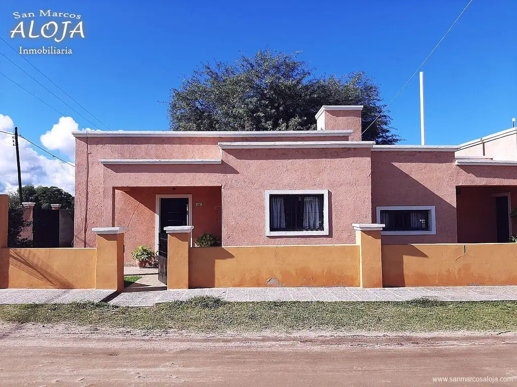 Vendo casa dos dormitorios en Barrio La Toma, Cruz del Eje