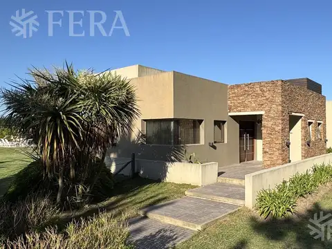 Venta de Casa 5 ambientes en Campos de Roca II - Coronel Brandsen