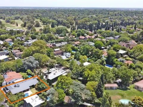 Excelente chalet de 1 planta con pileta en Las Lomas-Jockey, San Isidro - Foto 0
