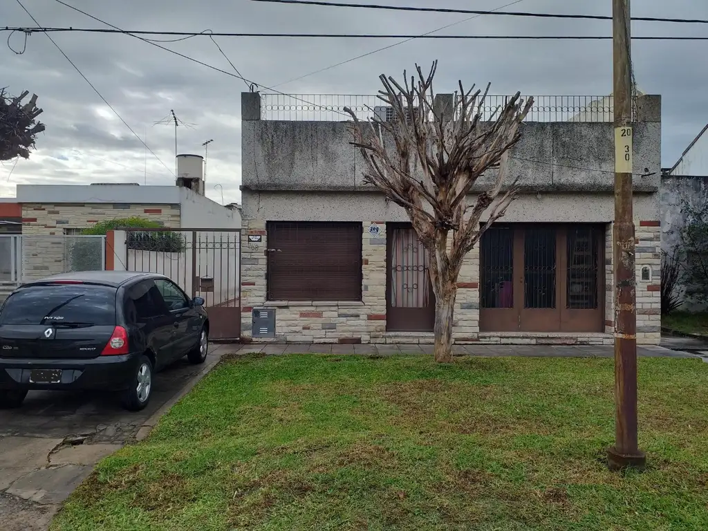 VENTA DE CASA 3 AMBIENTES