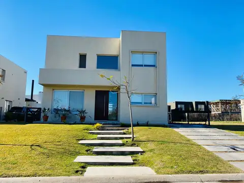 Casa  en Alquiler ubicado en Castaños, Nordelta, Tigre