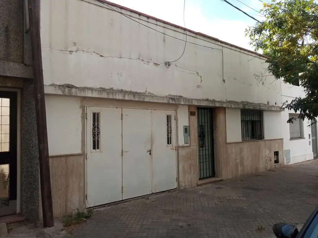 Venta Casa. Barrio Lisandro de La Torre. Rosario