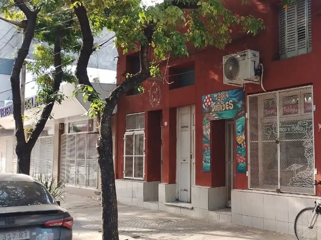 CASA CON LOCAL COMERCIAL EN VENTA PERGAMINO CENTRO