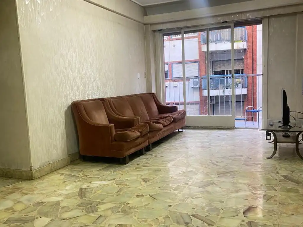 Departamento en Venta con cochera