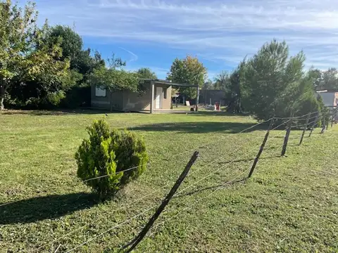 Hermosa casita de 1 dormitorio sobre amplio lote en Doyle