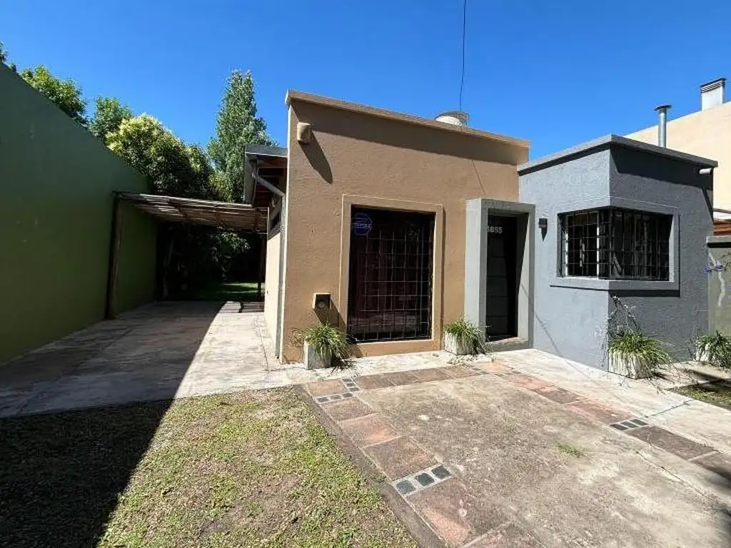 Casa en venta - 1 dormitorio 1 baño - 55.80mts2 - City Bell