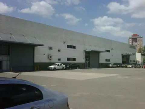 Excelente Nave Premoldeada de Hormigon 1.650 m2 - Apto Industria o Deposito - Tigre