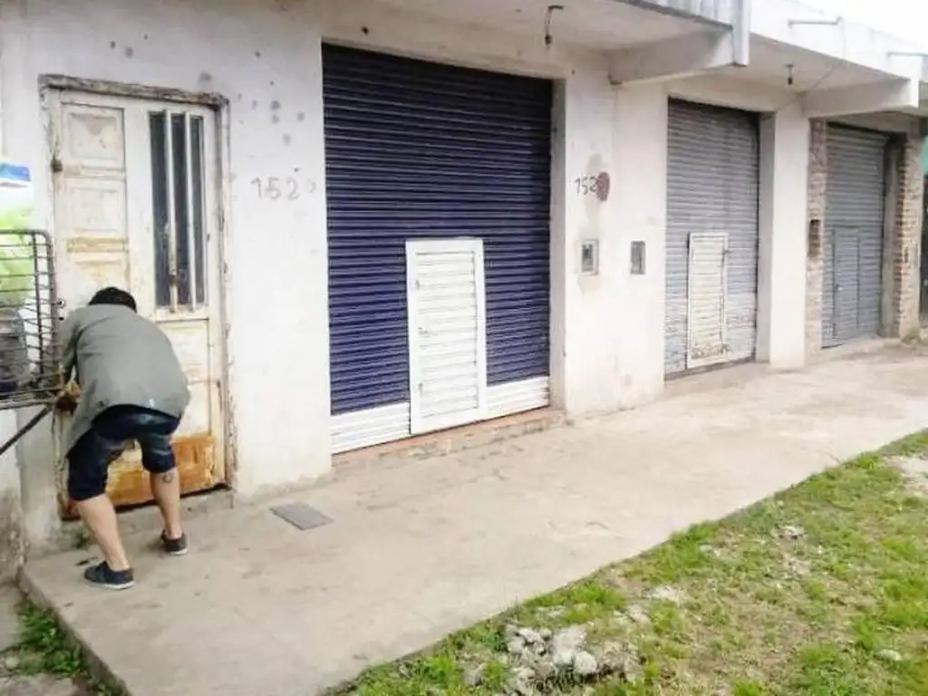 TRES LOCALES EN VENTA, VIRREY DEL PINO.