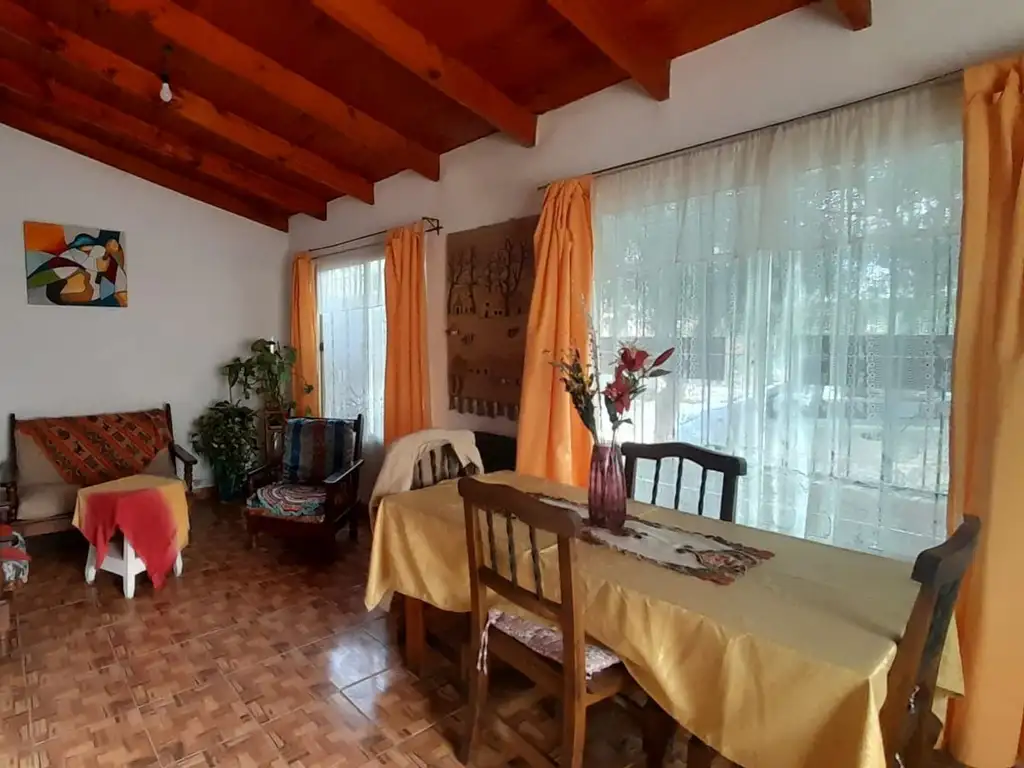 CASA EN VENTA B° ELUNEY CENTENARIO