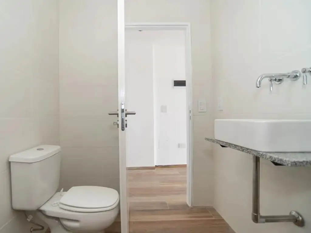 Venta Departamento monoambiente 1 año, 30m2, 1 cochera, 28 Y 50 900, La